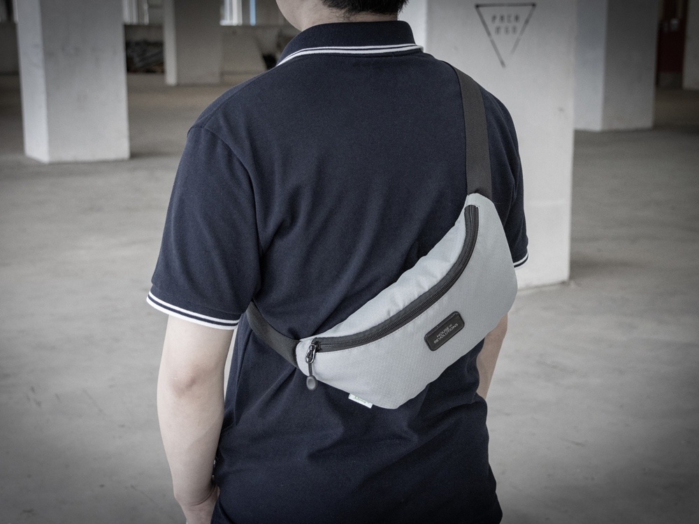 Универсальная водостойкая сумка на пояс Bumble из переработанного пластика