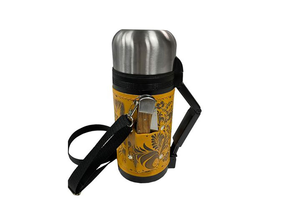 Термос в кожаном чехле