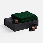 темно-зеленый